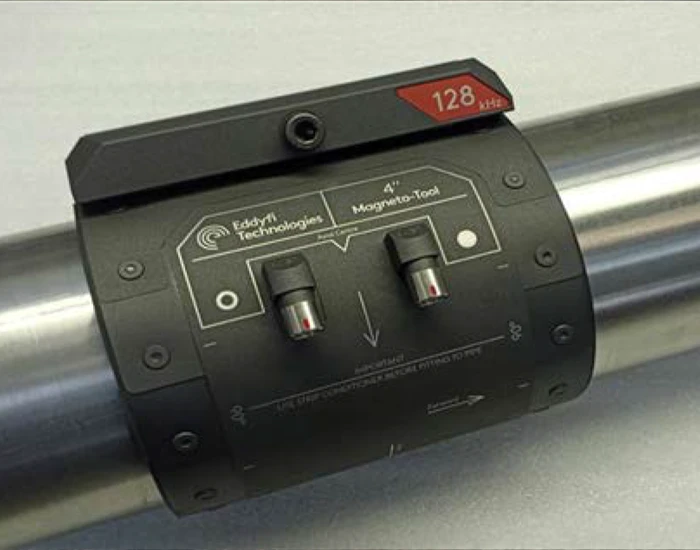 Figura 4 - Sonyks con herramienta Magneto-tool para tubo de 100 mm/4 in de diámetro y frecuencia de 128 kHz. La herramienta es ligera, de bajo perfil y puede instalarse rápidamente.